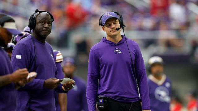 Vikings bit by turnovers, penalties in 20-17 Week 1 loss to Buccaneers