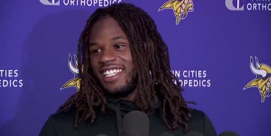 Vikings star Justin Jefferson plays his contract situation cool and  welcomes the pressure