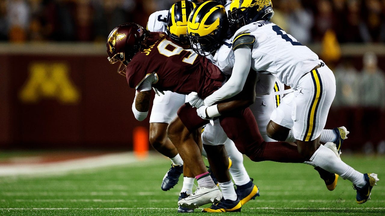 Triple Your Money on FOX Bet if Michigan scores two passing and rushing TDs!