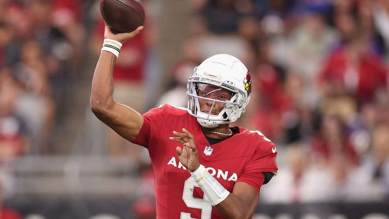 Vikings acquire Cardinals QB Josh Dobbs, trade Ezra Cleveland to