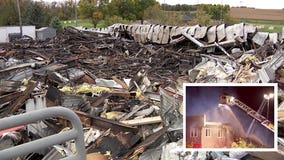 Only rubble left after fire burns through commercial building in Loretto, Minn.