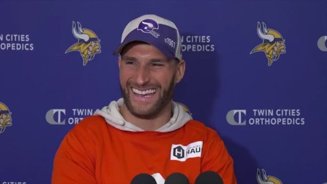 Vikings QB Kirk Cousins takes family to Twins playoff win