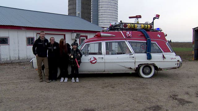 Who you gonna call? Litchfield family makes Ghostbusters car