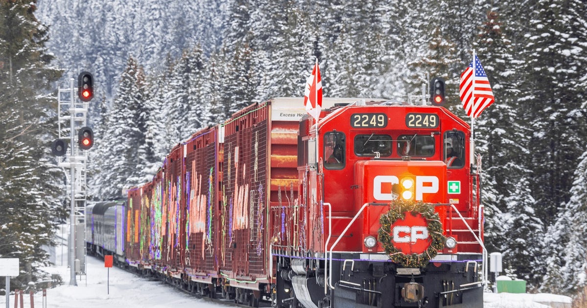 CP-Holiday-Train-1.jpg?ve=1&tl=1