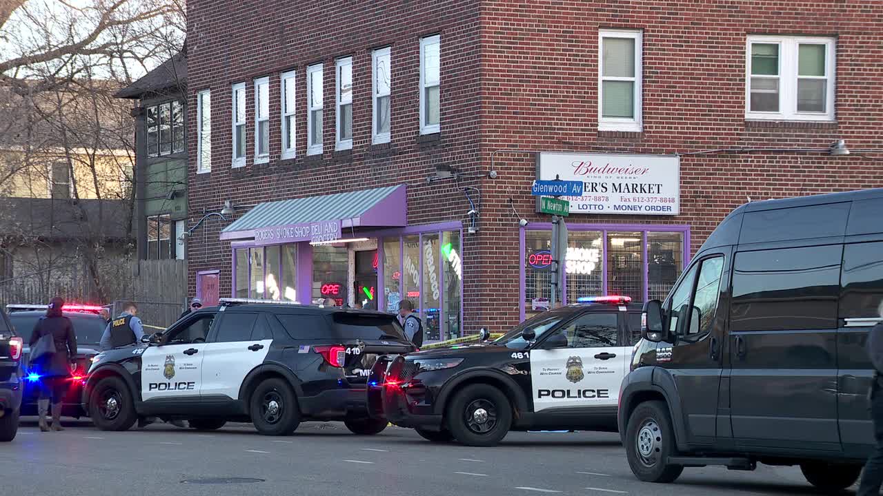 Man killed on sidewalk after exchange of gunfire in Minneapolis