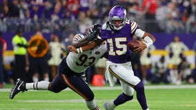 Dobbs throws 4 INTs, Vikings fall to Bears 12-10 on Monday Night Football