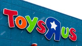 Toys R Us flagship opens at Mall of America, just in time for the holidays