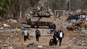 On 1st day of Gaza cease-fire, Hamas and Israel carry out first swap of hostages and prisoners