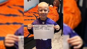 Joshua Dobbs gifts boy with alopecia signed Vikings jersey: Video