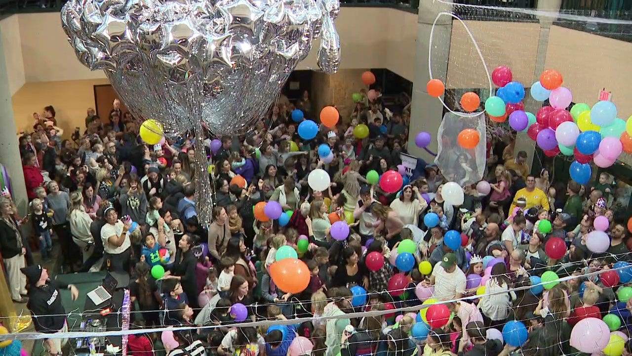 Minnesota kids got an early start to New Year's celebrations | FOX