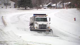 How much snow fell in Minnesota Saturday night?