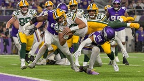 Vikings playoff hopes all but over after 33-10 blowout loss to Packers