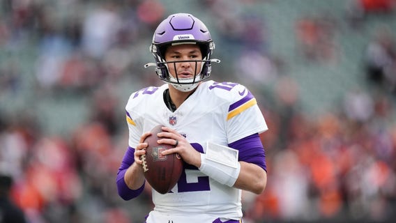 Vikings to start Nick Mullens at QB in regular season finale at Detroit
