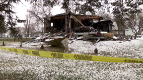 Home burns on Christmas while Waseca newlyweds honeymoon in Australia