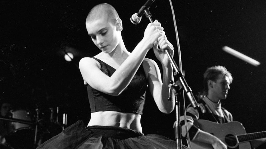 Sinead-O-Connor-performance.jpg