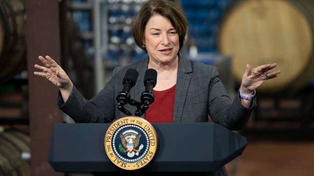 Early termination fees for cable, satellite TV subscribers: Klobuchar urges FCC ban