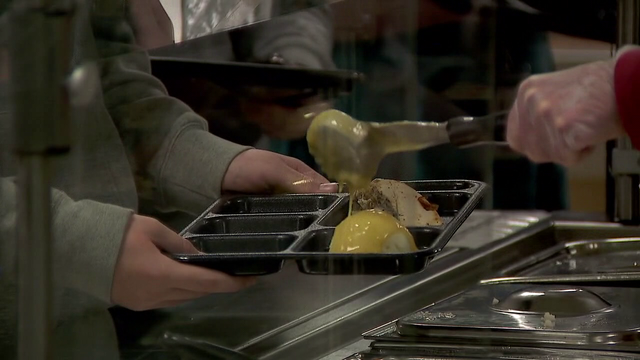 Minnesota school lunchtime length could be mandated in proposed law
