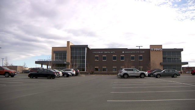 Good Samartians run to help Hopkins teen hurt in crash