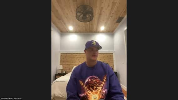 Wayne Gretzky calls J.J. McCarthy during Vikings Zoom session