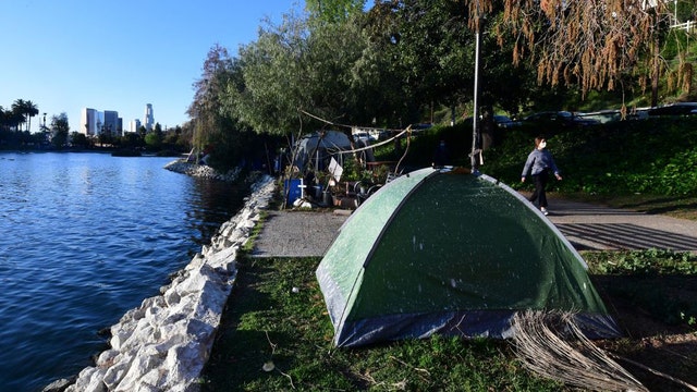 Supreme Court to consider ban on homeless people sleeping outside