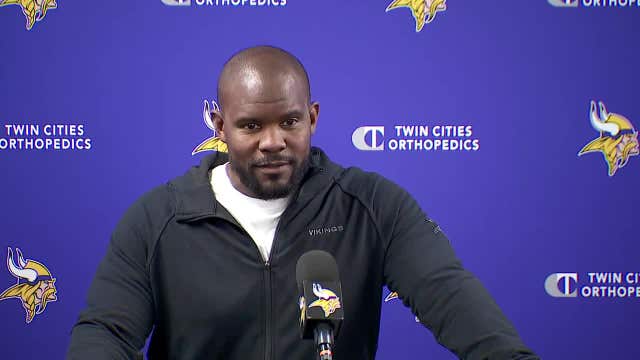 Vikings DC Brian Flores had no head coaching interviews in offseason
