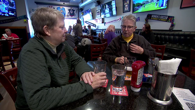 Minneapolis women’s sports bar buzzing over Paige Bueckers, Caitlin Clark Final Four