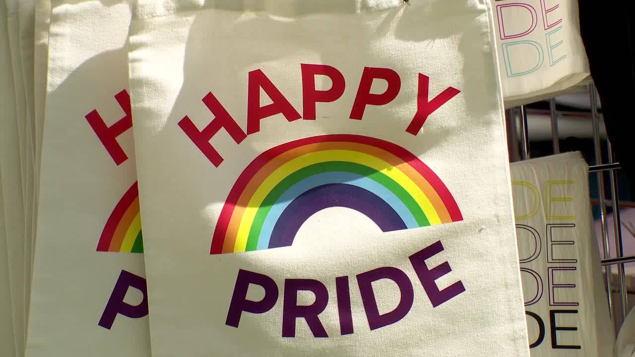 Twin Cities Pride Parade kicks off in Minneapolis