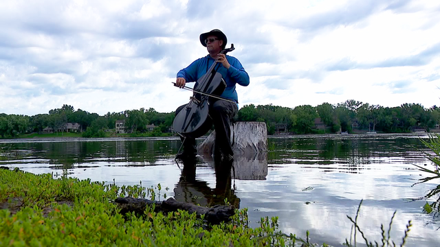 Man paddling entire length of Mississippi River carrying his cello