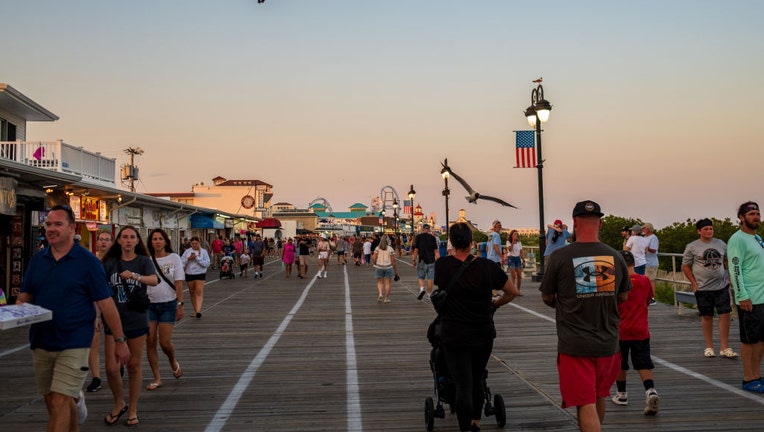 Vacationers-walk-on-the-boardwalk.jpg