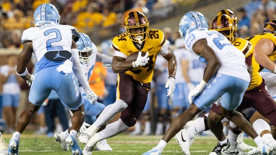 Self-inflicted mistakes cost Gophers in opening 19-17 loss to North Carolina