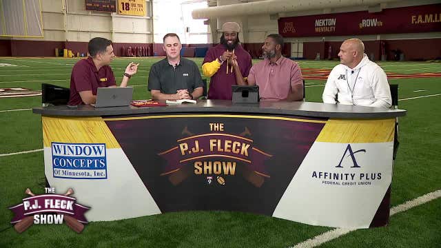 Former Gophers star Mo Ibrahim makes surprise visit on P.J. Fleck Show