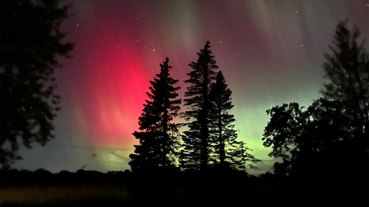 Northern lights dazzle in Minnesota Monday night Photos FOX 9