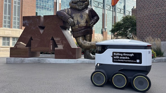 Robots now delivering food, groceries to University of Minnesota students