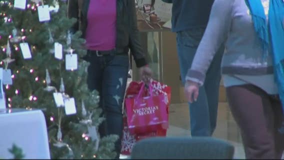 Here's how much Minnesotans will spend on holiday shopping this year