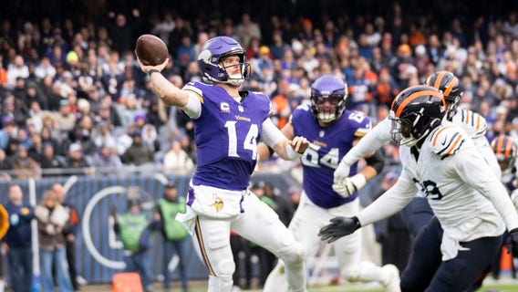 Darnold responds from missed call, turnovers, leads Vikings to 21-13 win over Colts