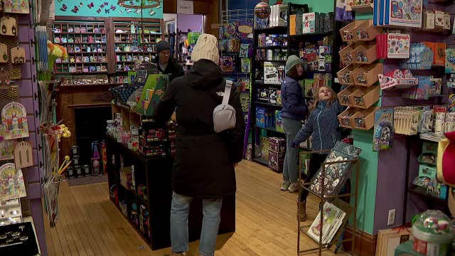 Small Business Saturday on Grand Ave in St. Paul