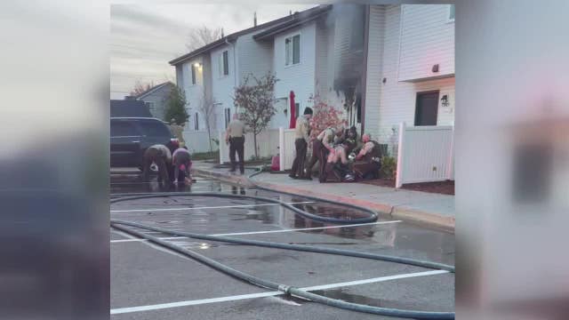 3 children, 1 adult hospitalized after townhome fire in Vadnais Heights