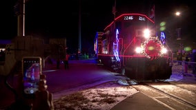 Canadian Pacific Holiday Train brings joy to Twin Cities