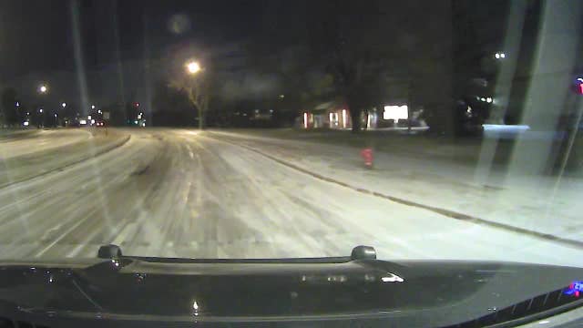 MN weather: Overnight snow creates slick, icy road conditions Wednesday morning