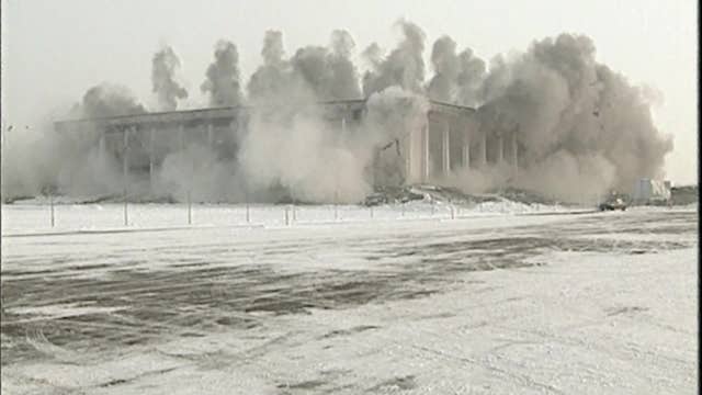Met Center imploded 30 years ago. Why the stadium is still so beloved.