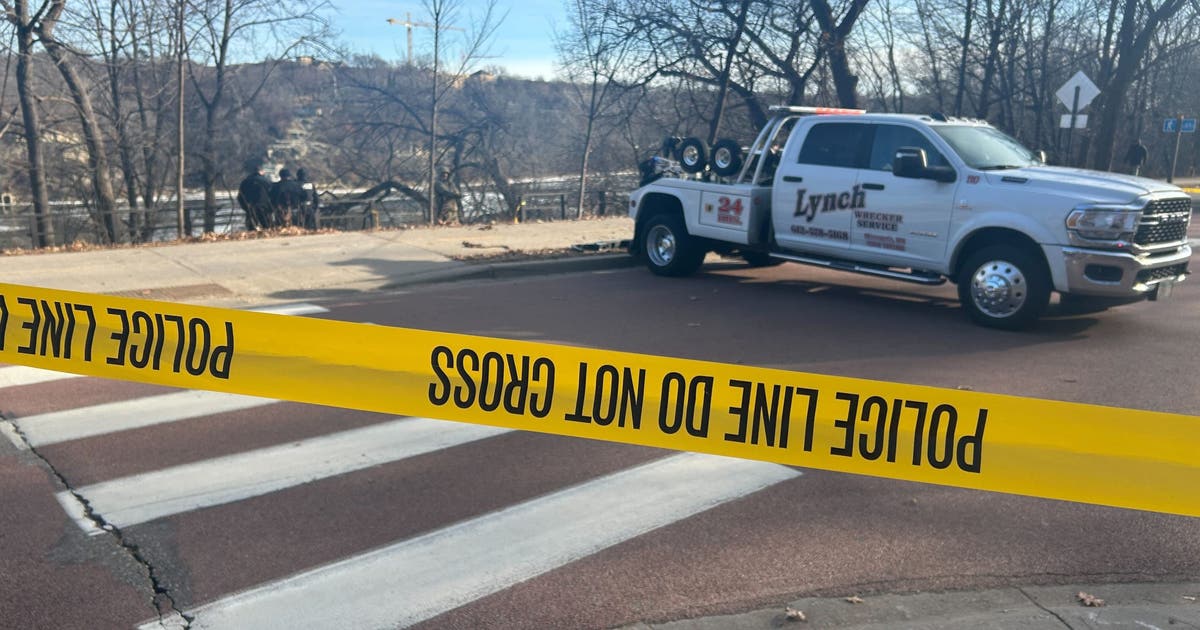Man found dead inside car in Minneapolis on Mississippi River ...