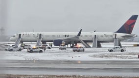 Delta plane evacuated at Atlanta airport, 4 treated for minor injuries