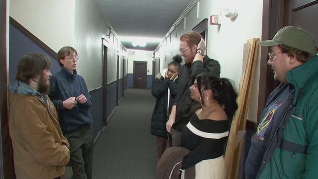 Minneapolis apartment complex residents unionize after days without heat