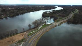 Wakesurfing ban considered for Mississippi River Recreation Area