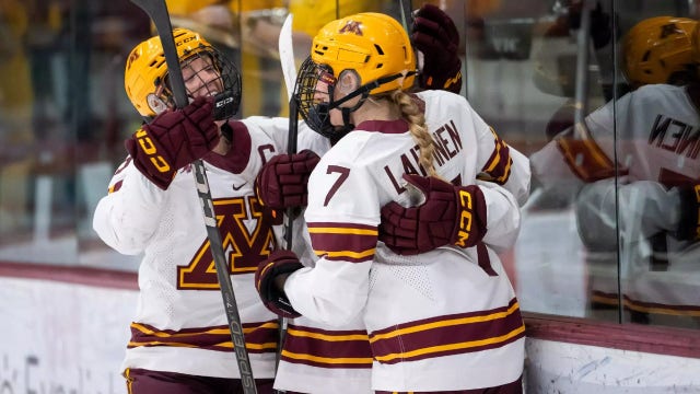 Gophers women’s hockey beats Colgate 3-2 to advance to Frozen 4