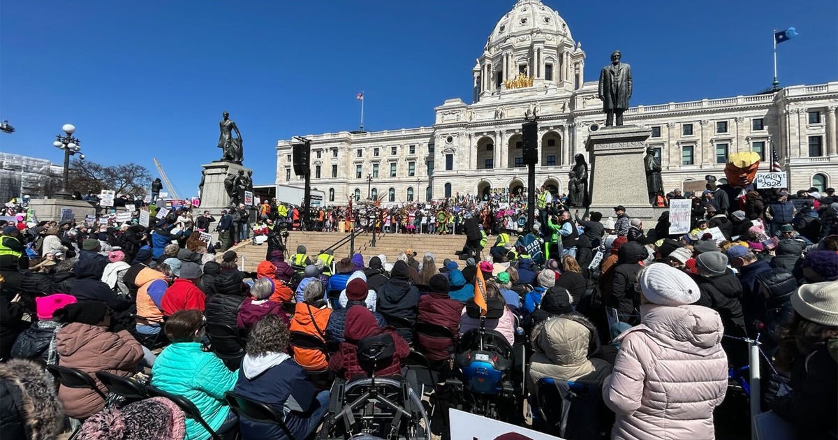 'Hands Off!' rally draws thousands of protesters to MN State Capitol ...