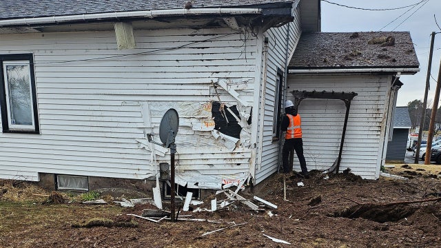 Apparent lightning strike damages northern Minnesota home