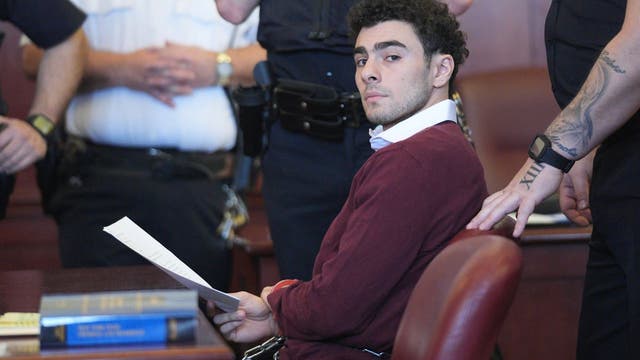 Luigi Mangione pleads not guilty to federal murder charge