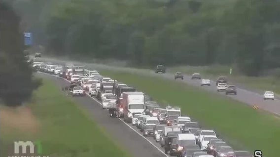 Horses safe after 4-vehicle pileup on Interstate 35 near Wyoming