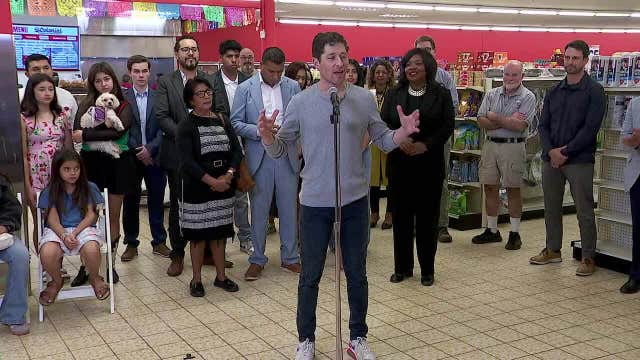 Colonial Market celebrates grand opening with city leaders in north Minneapolis